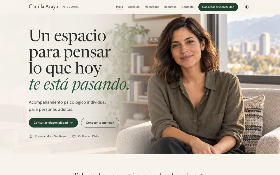 Versión Elite de Camila Araya en escritorio, con su menú de navegación.